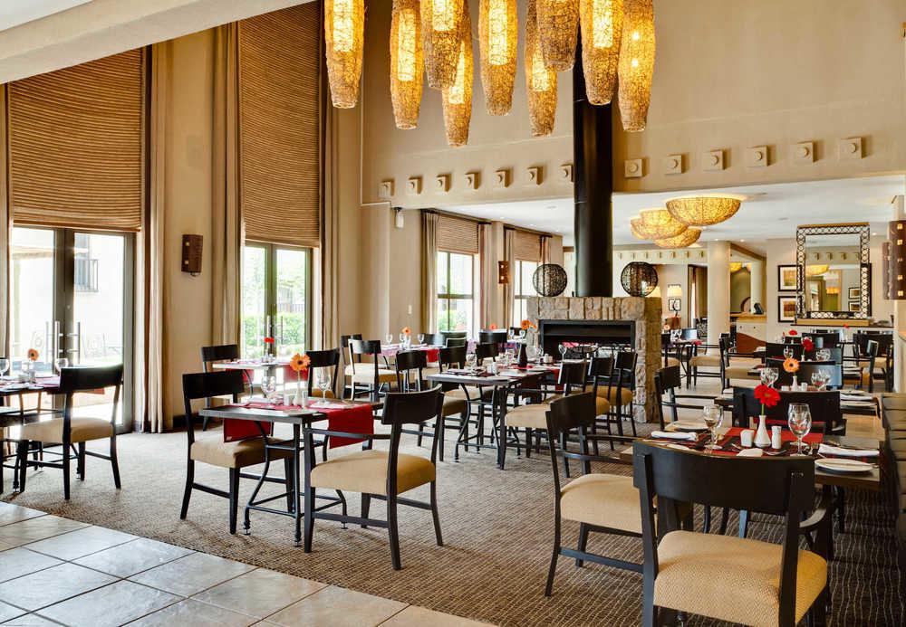 Protea Hotel By Marriott Bloemfontein Willow Lake Exterior foto